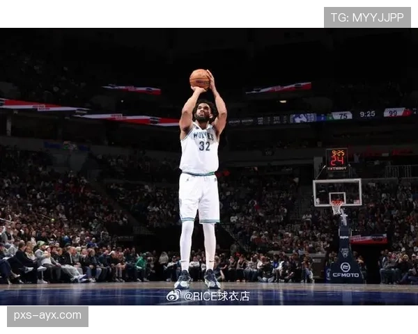 艾维在底特律贡献精彩扣篮，活塞队赛场表现引关注