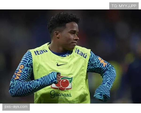 恩德里克射门技术惊艳足坛，年轻天才闪耀赛场引关注