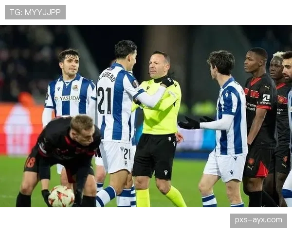 根特球员闪耀赛场，团队协作助球队挺进欧联杯下一轮